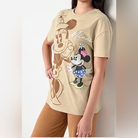 💕Minnie Mouse Graphic T-Shirt - Picture 3 of 6